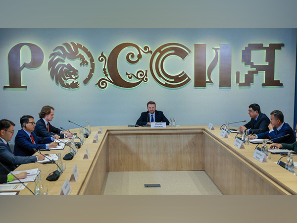 Experts of Open Dialogue Discuss Architecture of Trade and Economic Connectivity in the New World at NC "Russia" Branch in Primorye